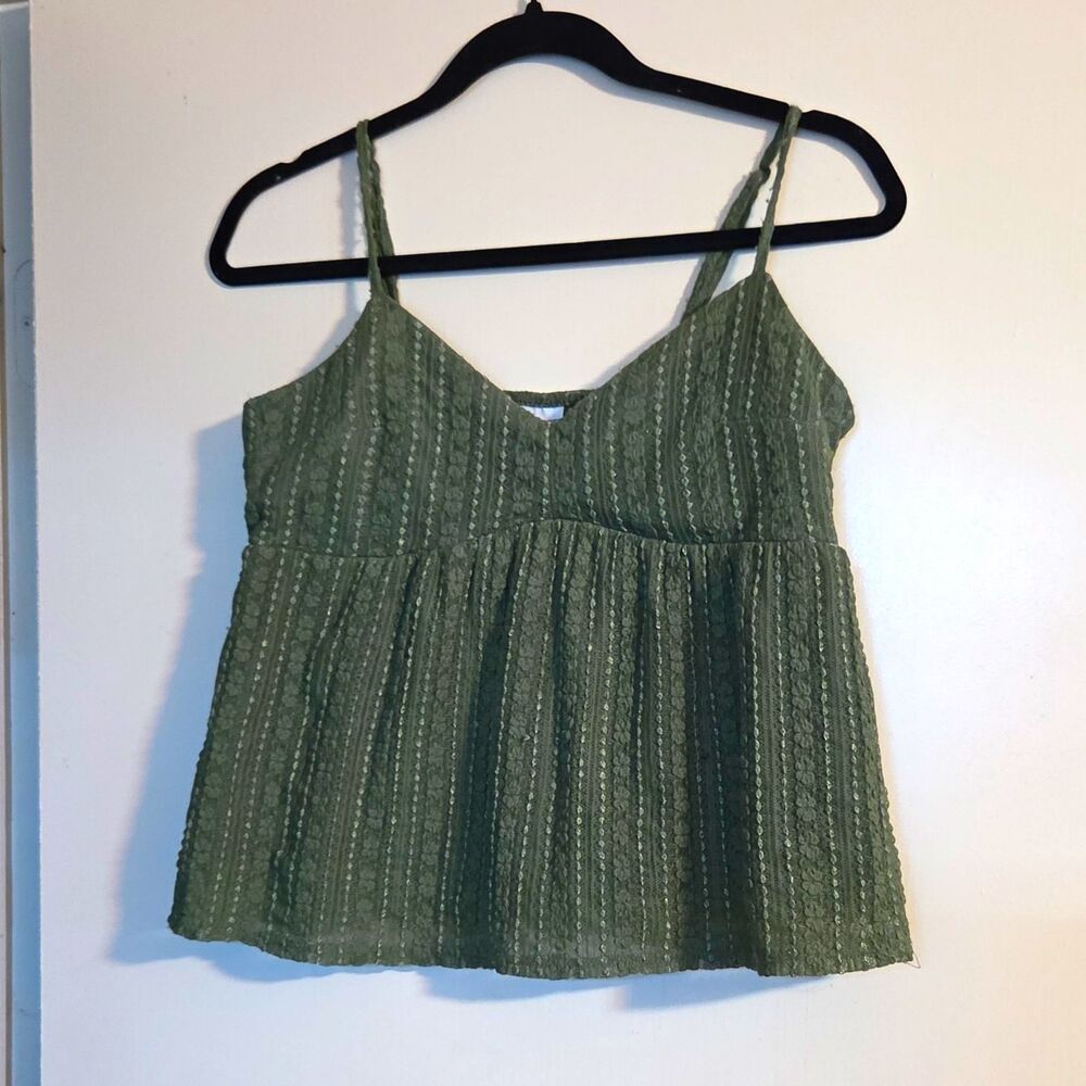 No Boundaries Green Solid V-Neck Spaghetti Strap Cami Tank Top, L